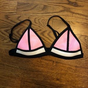 Triangl bathing suit top